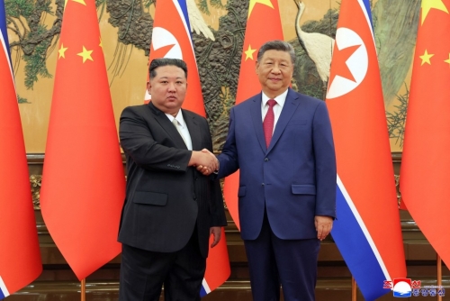 Xi Arrives in North Korea, Pledges Stronger Ties With Pyongyang Xi Arrives in North Korea, Pledges Stronger Ties With Pyongyang