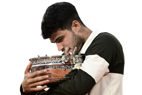 Alcaraz wins French Open epic