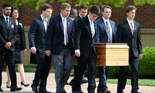 Mourners gather for US student jailed by NKorea
