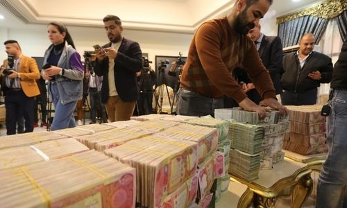 Iraq issues arrest warrants in 'heist of the century' Iraq issues arrest warrants in 'heist of the century'