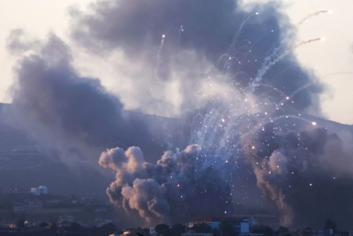 Israel Strikes Hezbollah Positions in Eastern Lebanon