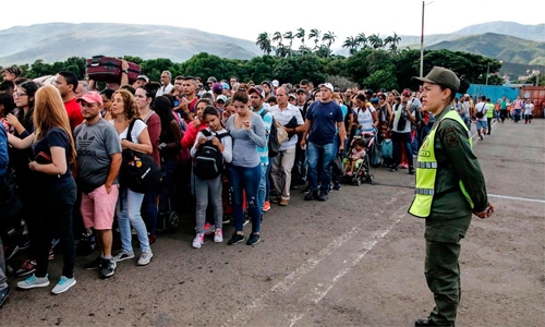 Venezuela closing consulates in Canada