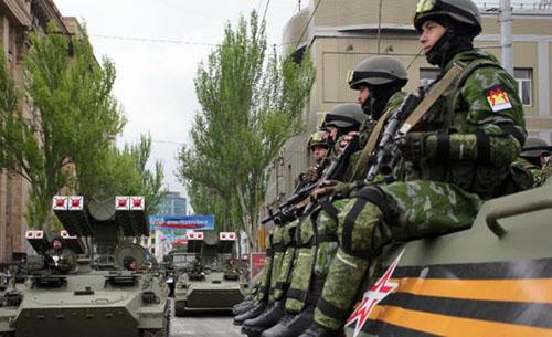 Ukraine rebels complete small arms withdrawal Ukraine rebels complete small arms withdrawal