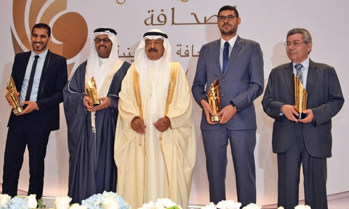 PM honours scribes on Bahrain Press Day PM honours scribes on Bahrain Press Day
