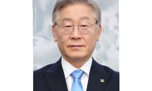 Bald ambitions: South Korea politician pledges funding for hair loss