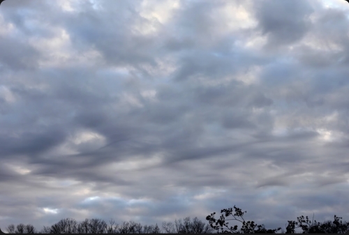 UAE: Unsettled Weather Expected Midweek After Weekend Heat Surge