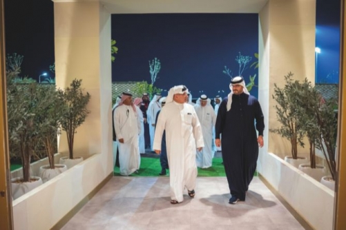 Deputy King, Prince Salman bin Hamad Al Khalifa attends the 20th race at REHC 