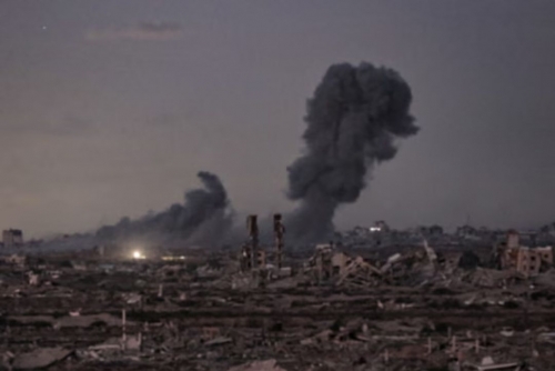 Fresh Strikes Hit Gaza Hours After Israel Agrees to Ceasefire Framework