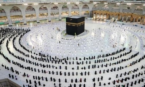 Makkah's Grand Mosque opens more than 100 doors to ease entry, exit of worshippers Makkah's Grand Mosque opens more than 100 doors to ease entry, exit of worshippers