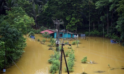 Raft capsizes in flood-hit Sri Lanka, kills three