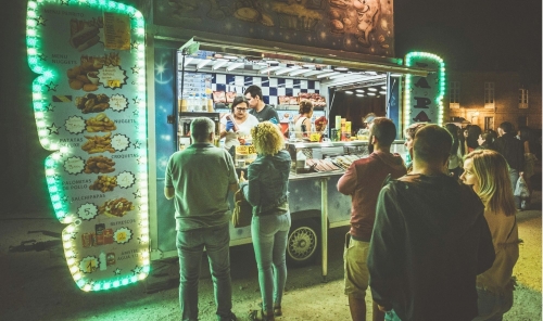 Saudi Arabia Introduces New Rules for Food Trucks and Mobile Carts