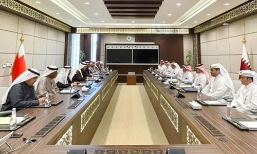 Bahraini-Qatari Follow-up Committee holds first meeting