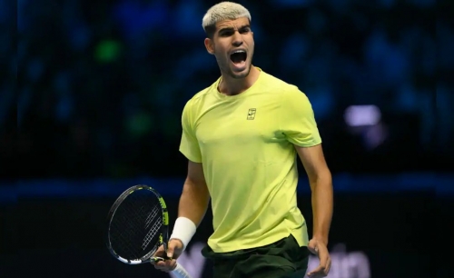 Alcaraz makes winning start to ATP Finals Alcaraz makes winning start to ATP Finals