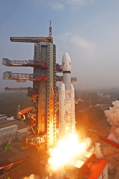 India’s Heaviest Rocket LVM3-M6 Deploys US Satellite into Low Earth Orbit