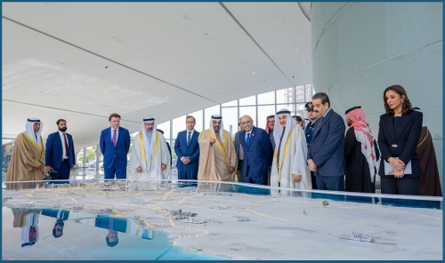 Pakistani President Reviews Investment Opportunities During Bahrain Visit