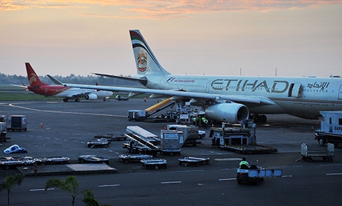 Etihad says 31 passengers injured in Indonesia turbulence Etihad says 31 passengers injured in Indonesia turbulence