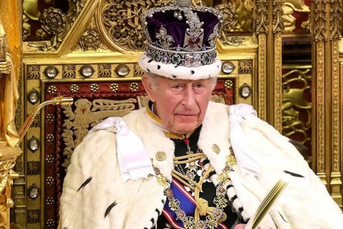 Radio station apologises after mistakenly announcing death of King Charles Radio station apologises after mistakenly announcing death of King Charles