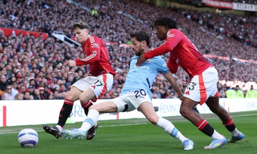 Man City held by Man United in derby stalemate Man City held by Man United in derby stalemate