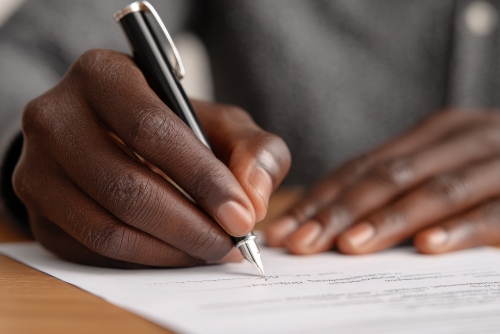 African Woman Acquitted in Marriage Contract Forgery Case After Court Confirms Validity African Woman Acquitted in Marriage Contract Forgery Case After Court Confirms Validity