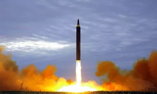 US shoots down missile in test off Hawaii coast US shoots down missile in test off Hawaii coast