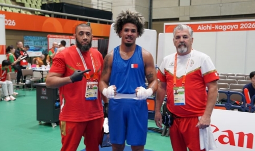 Lobaina Edges Into Boxing Quarters Lobaina Edges Into Boxing Quarters