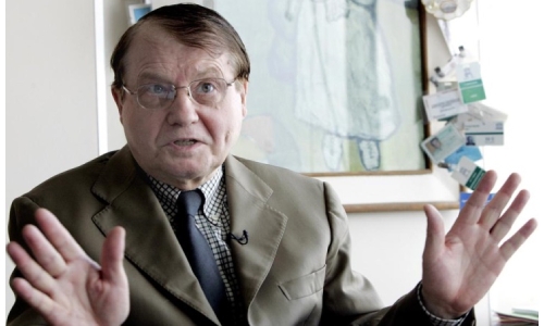 French discoverer of HIV virus Luc Montagnier dies at 89