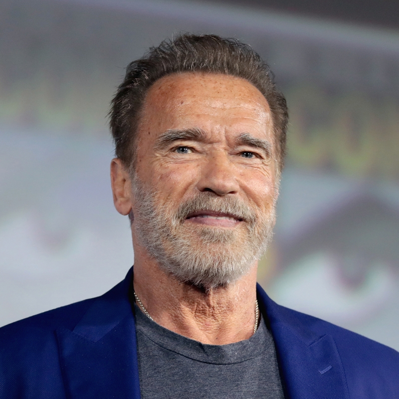 Arnold Schwarzenegger donates 1 million USD medical safety equipment