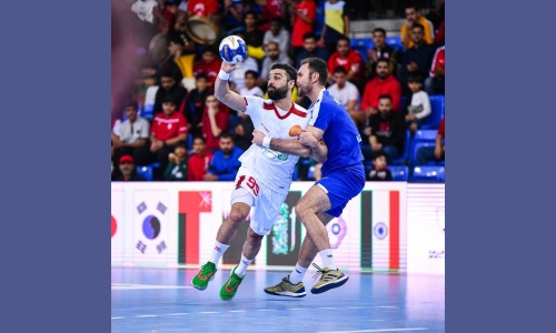 Bahrain make dominant start