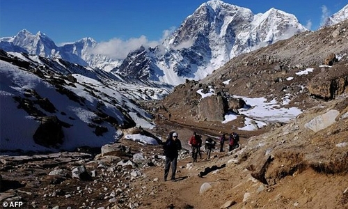 S. African Everest permit dodger arrested in Nepal
