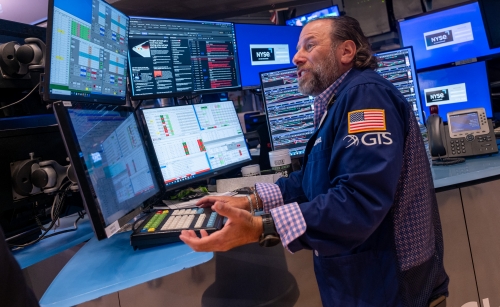 Stocks rise tracking political upheaval, data Stocks rise tracking political upheaval, data