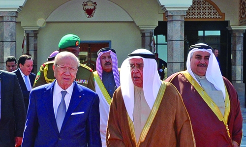 Deputy Premier, officials see off Tunisian President Deputy Premier, officials see off Tunisian President