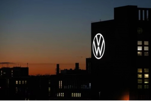Volkswagen profit plunges as carmaker weighs mass job cuts Volkswagen profit plunges as carmaker weighs mass job cuts
