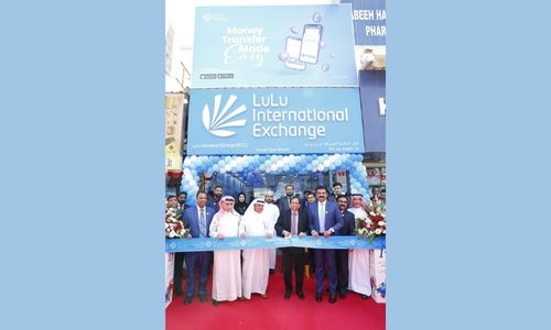 LuLu Exchange expands network with opening of 17th branch in Hamad Town