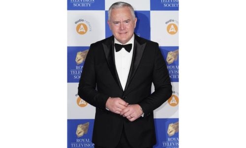 Top BBC news anchor resigns following furore over intimate photos