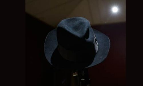 Michael Jackson’s moonwalk hat up for auction