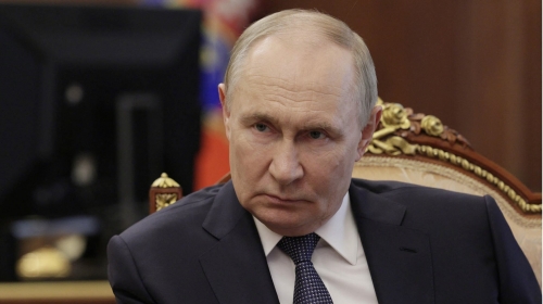 Russia offers debt relief to attract new Ukraine war recruits Russia offers debt relief to attract new Ukraine war recruits