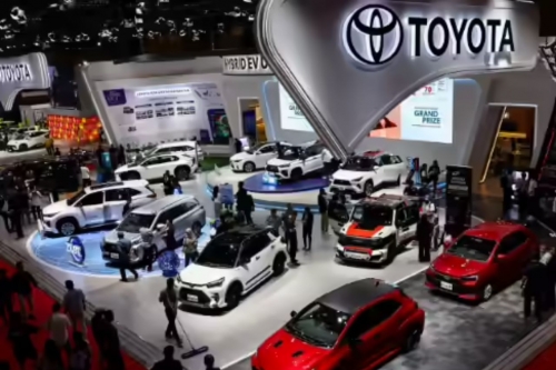 Toyota sees 22% profit drop this year