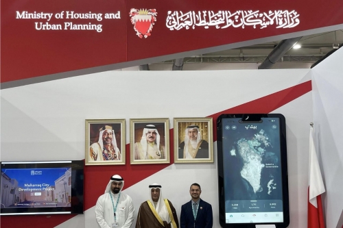 GCC chief tours Bahrain and Saudi pavilions at global urban forum