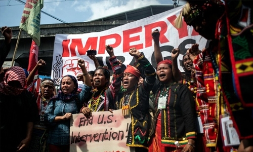 Philippines' Duterte visits Japan after China tilt