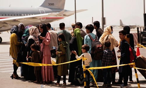 US says Taliban cooperating as Afghanistan airlift accelerates