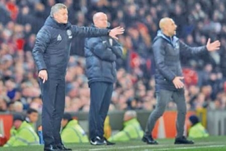 Solskjaer seeks spirit of PSG as United prepare to face City