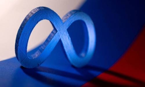 Instagram users in Russia are told service will cease from midnight