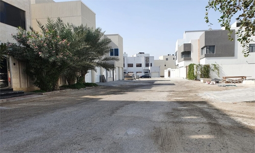 Tender for paving dirt roads launched in Sanad