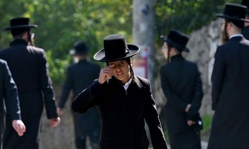 Tens of thousands of Jewish pilgrims in Ukraine despite war