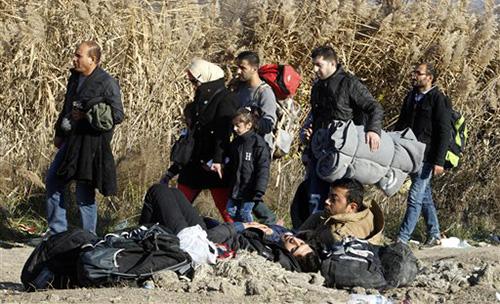 US House passes bill suspending Syria refugee programme US House passes bill suspending Syria refugee programme