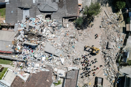 Hope Fades as Colombia Quake Leaves Hundreds Missing Hope Fades as Colombia Quake Leaves Hundreds Missing