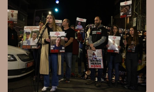 Israel hammers Gaza's south, hostage families urge Netanyahu to seek deal Israel hammers Gaza's south, hostage families urge Netanyahu to seek deal