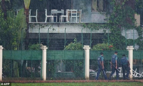 Bangladesh arrests cafe attackers' 'spiritual leader'