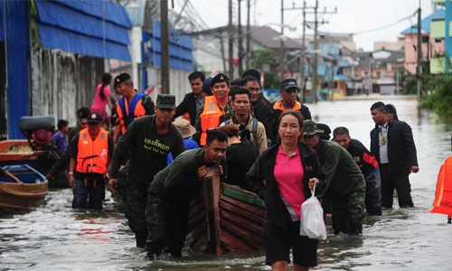 Floods spark chaos in Thai south