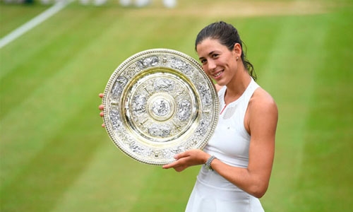Muguruza stuns Venus to win first Wimbledon title Muguruza stuns Venus to win first Wimbledon title